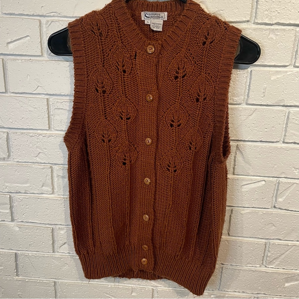 Campus Classics Women's Sleeveless Cable Knit Cardigan - Brown